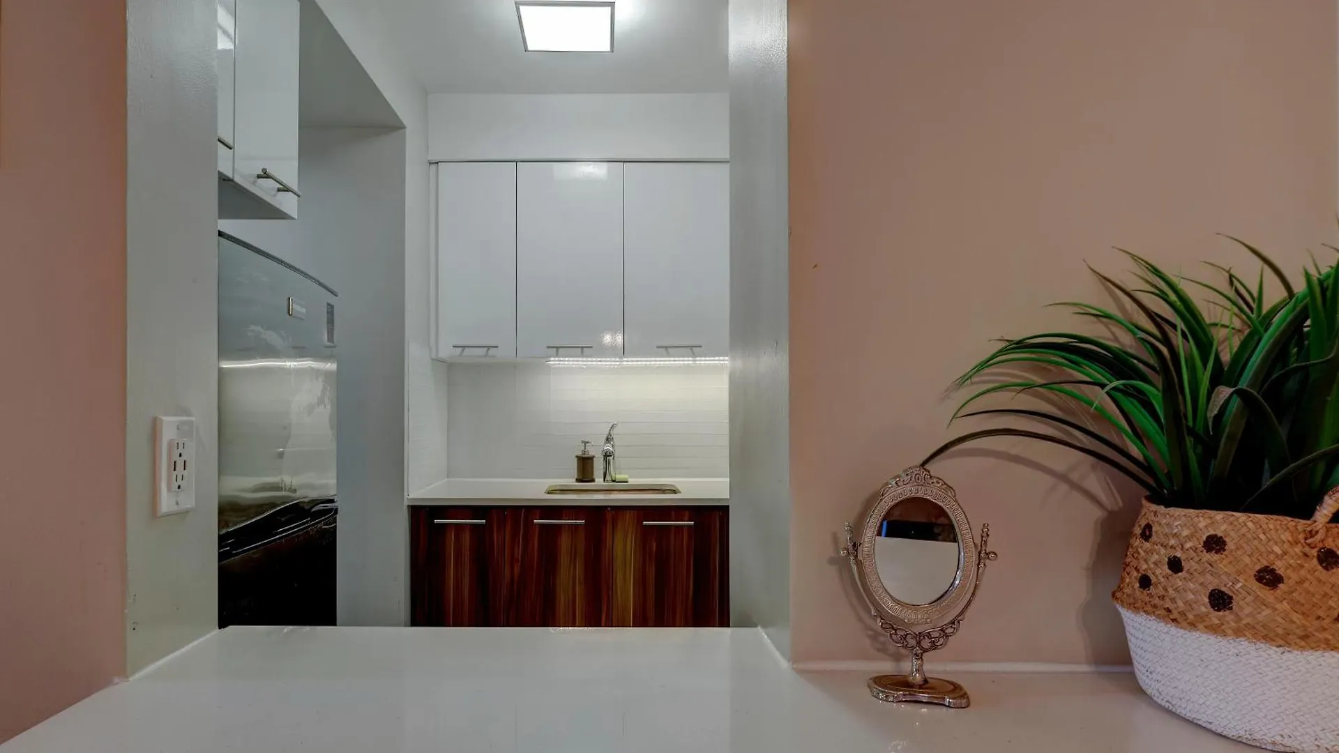 Awesome 1Bedroom Apartment Montreal Downtown Zm3 Canada