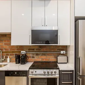 Lofts Du Parc Lahaie Montreal